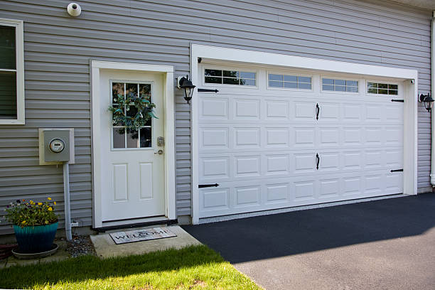 24/7 Emergency Garage Door Panel Replacement experts in Sierra County County, NM